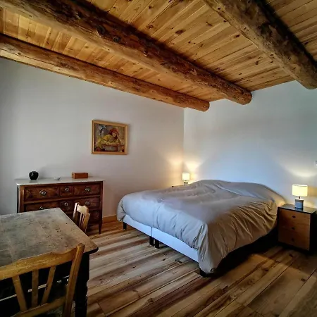 Champêtre : Magnifique Ferme Réhabilitée Avec Piscine, Terrasses Et Confort Moderne à St étienne Lardeyrol - Fr-1-582-389 Bed & Breakfast